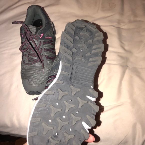 Shoes - Picture 3 of 4